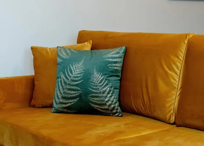 Beautiful Apartment With Balcony & Free Garage By Noclegi Renters